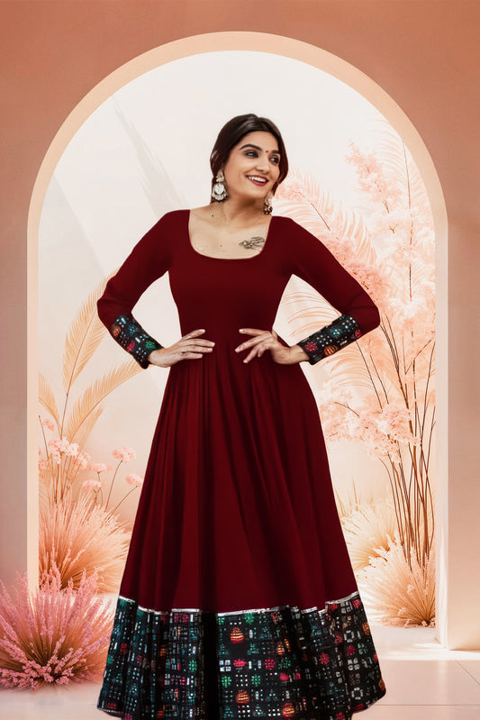 Women's Rayon Solid Pattern Full Sleeve Full Stitched Gown